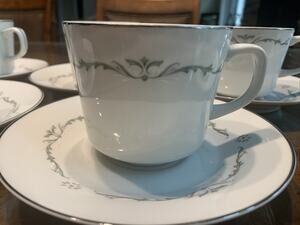 SET 6 Signature Collection Fine China Petite Bouquet 114 COFFEE TEA CUP Saucer